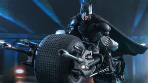 Hot Toys Reveals THE DARK KNIGHT RISES 1/6th Scale Batman Bat-Pod