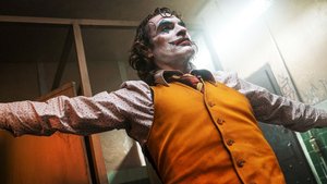 Todd Phillips Reveals JOKER Sequel Script and Photo of Joaquin Phoenix Reading It